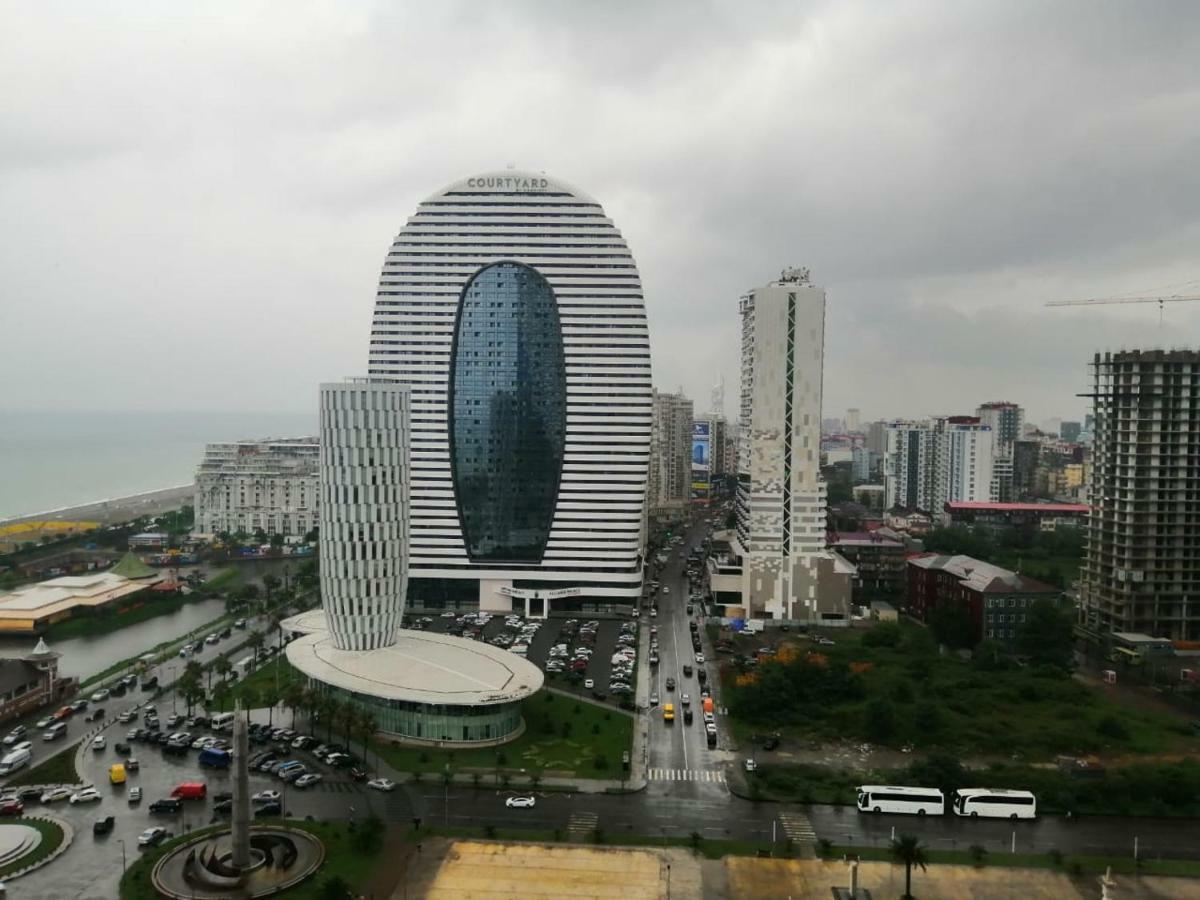 Lamar Hotel บาทูมิ ภายนอก รูปภาพ